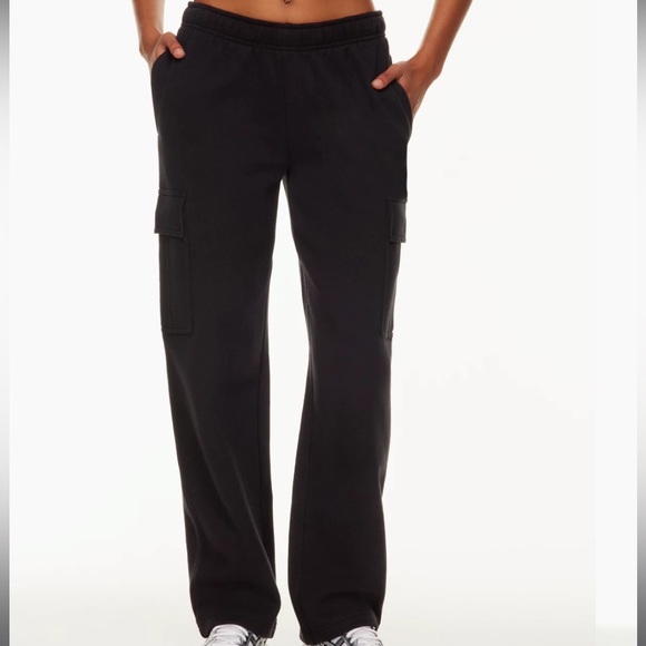 Aritzia Pants - Aritzia cargo sweat pants size large regualar